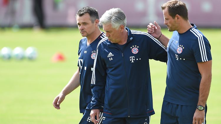 Carlo Ancelotti hält den Transfermarkt für "verrückt". Selbst die Bayern können sich nicht alle Spieler leisten.