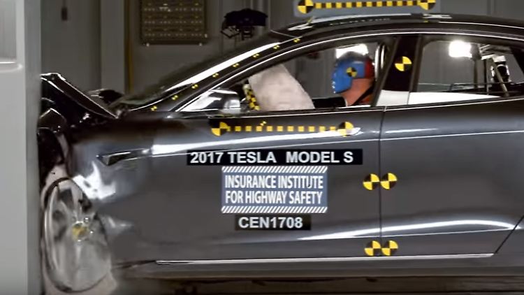 Das Model S konnte im neuen Sicherheitstest nicht umfassend überzeugen.