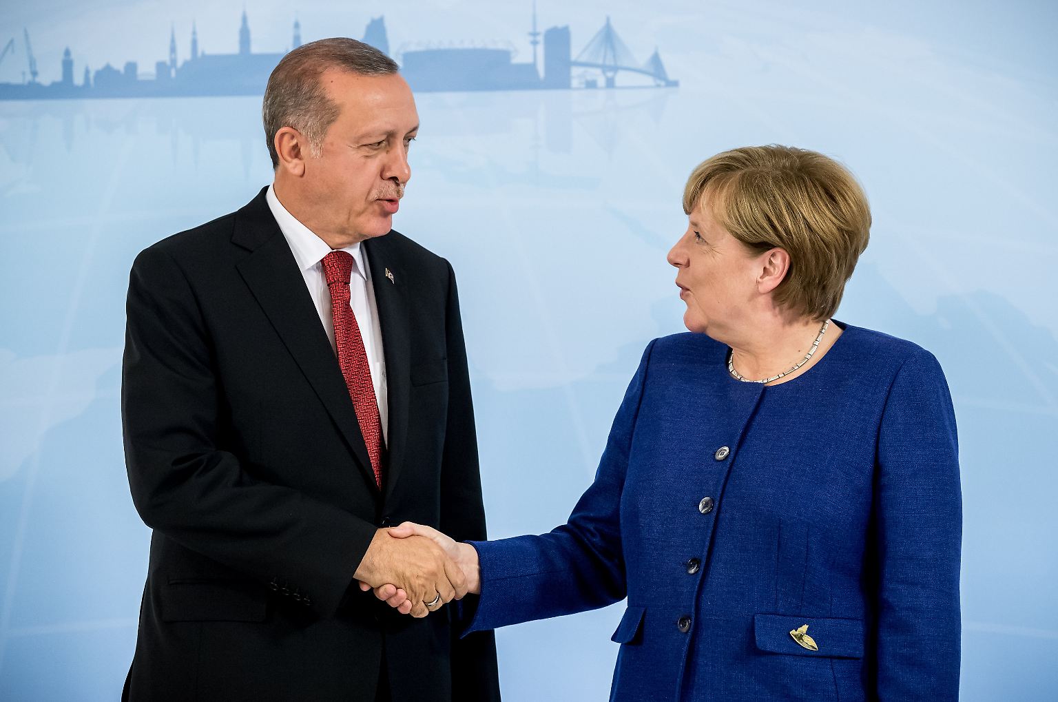 Normalerweise trifft die Kanzlerin die ganz hohen Herren. Leute wie Erdogan, ... 