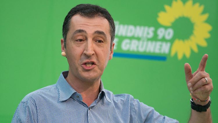 Cem Özdemir ist Bundesvorsitzender von Bündnis 90/Die Grünen und einer der beiden Spitzenkandidaten der Partei für die Bundestagswahl im Herbst.