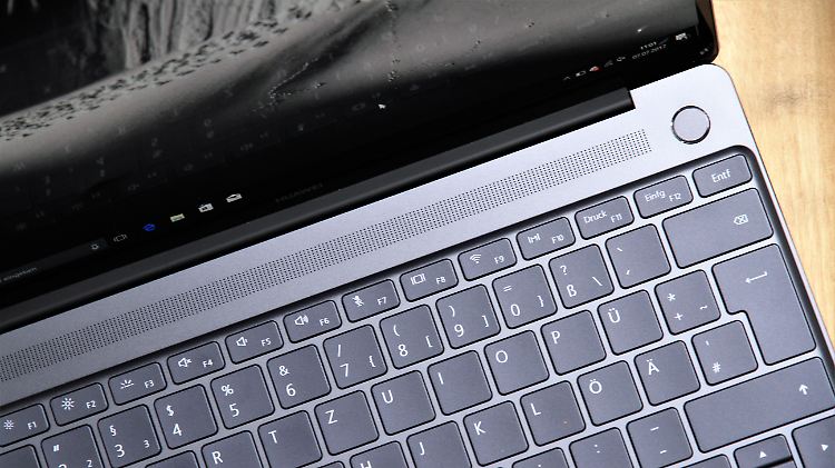 huawei-matebook-x-4.jpg