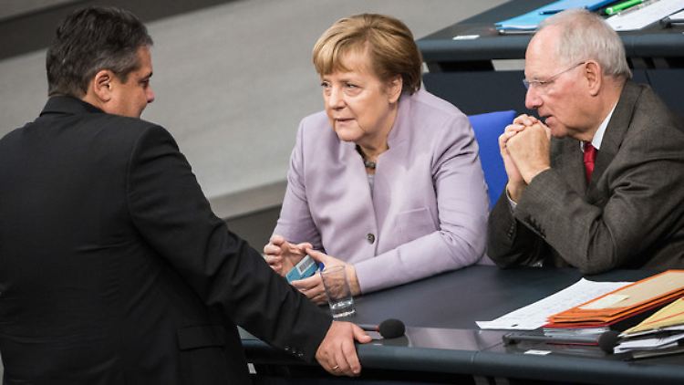 Außenminister Sigmar Gabriel, Kanzlerin Angela Merkel und Finanzminister Wolfgang Schäuble.