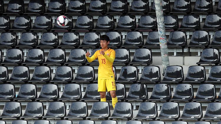 Sie wollen doch nur spielen: Chinas U20 beim Testsspiel gegen die SG Sonnenhof Großaspach.