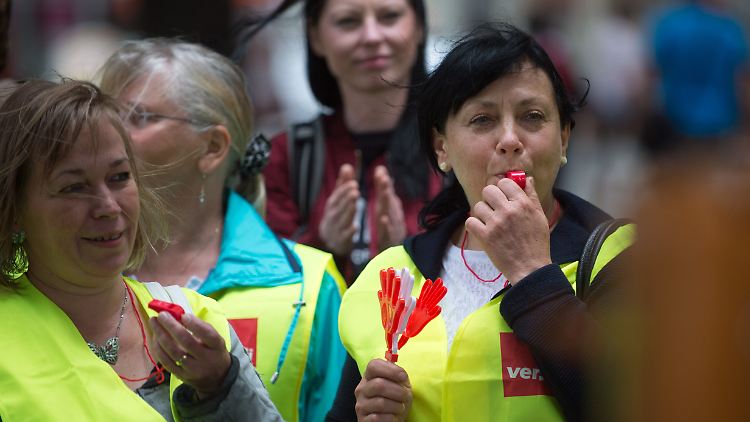 Mit Streiks und Aktionen will die Gewerkschaft Verdi auf ihre Forderungen für die Beschäftigten des Einzel- und Versandhandels aufmerksam machen.