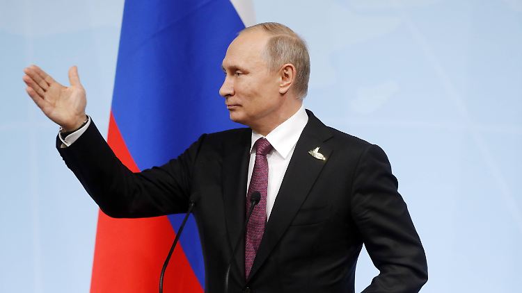 Wladimir Putin dementierte russische Einmischungen in den US-Wahlkampf.