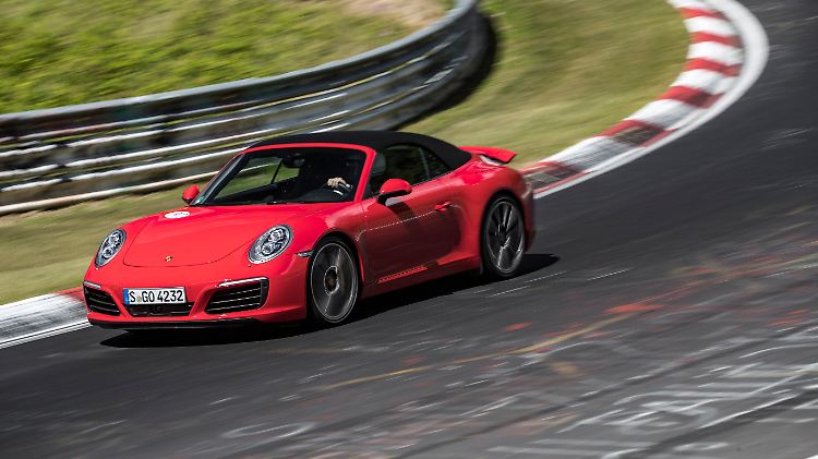 Wer die Nordschleife fähr, durchläuft insgesamt 73 Kurven.