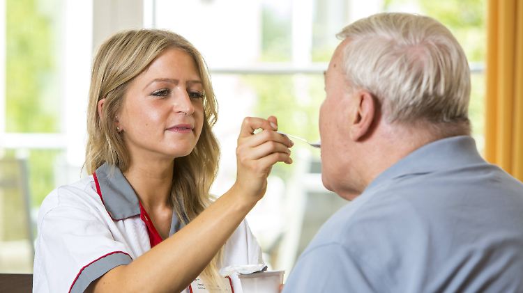 Das Gesundheitswesen gehört zu den Wachstumsbranchen, in denen besonders viele freie Stellen gemeldet sind.