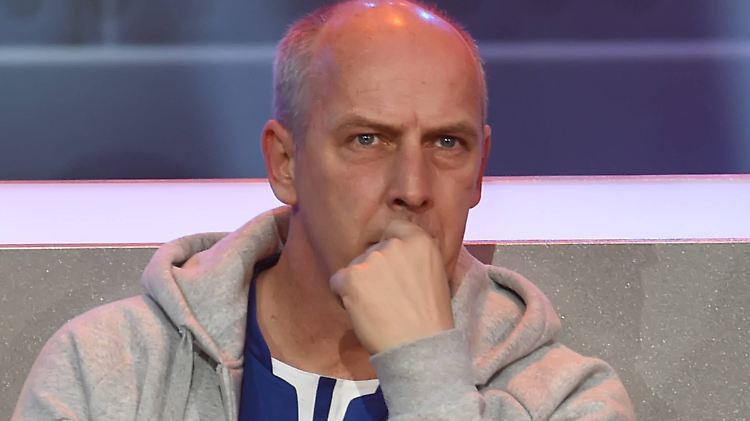 Muss noch am Pokerface arbeiten: Ex-Fußballprofi Mario Basler.