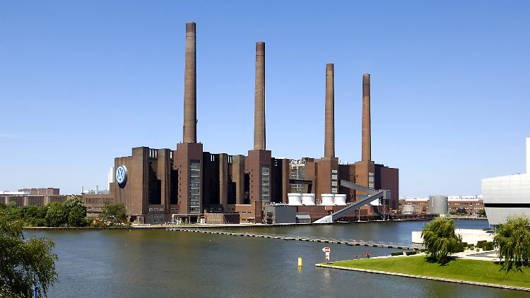 Yvonnes Lieblingsanblick: die Schlote des VW-Heizkraftwerks