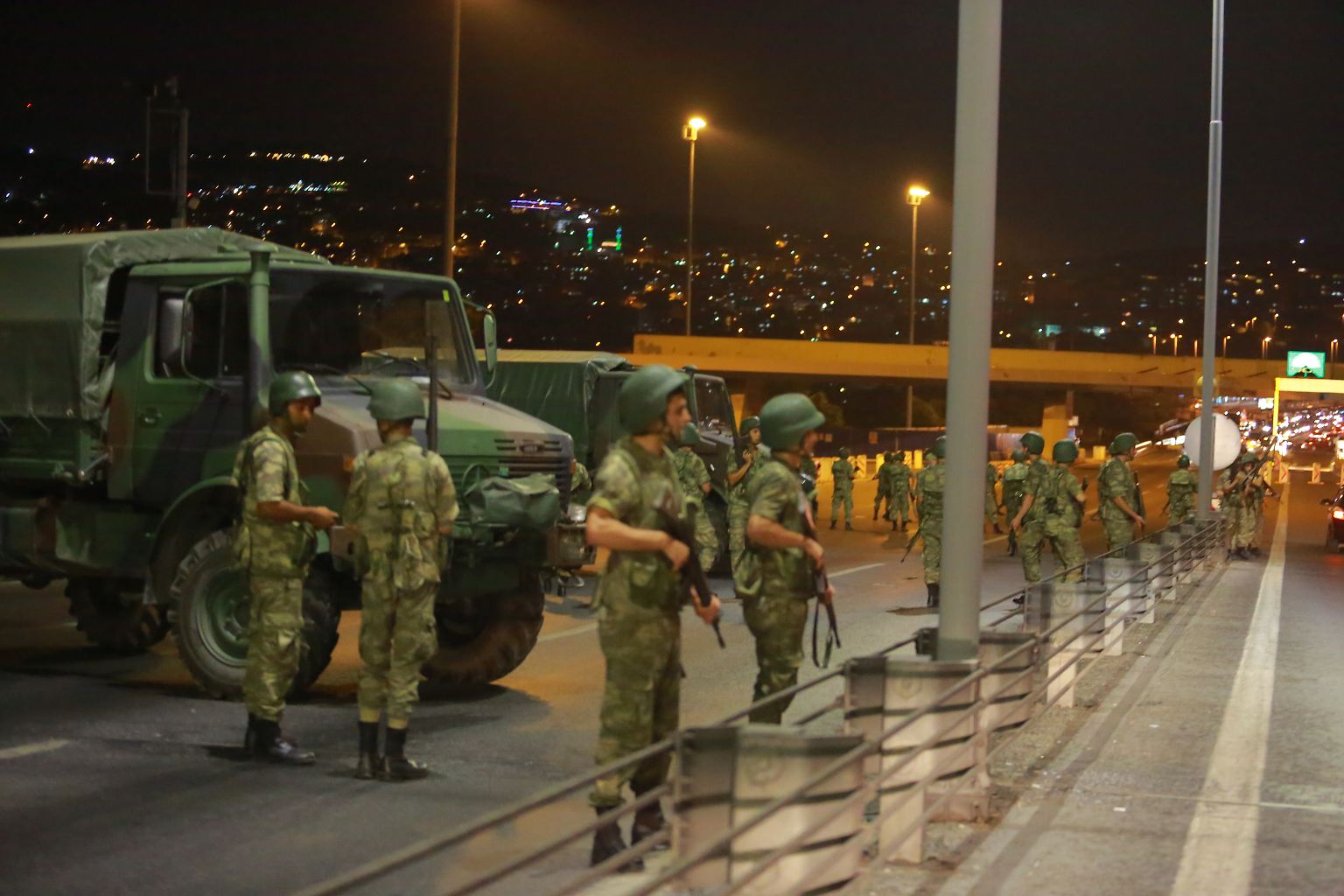 Es ist Freitagabend, der 15. Juli 2016. Ein Sommerabend in Istanbul, der das Land verändern wird.