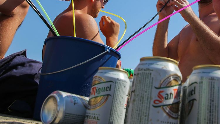 Mit dem Alkoholverbot soll "anti-sozialer Tourismus" bekämpft werden.