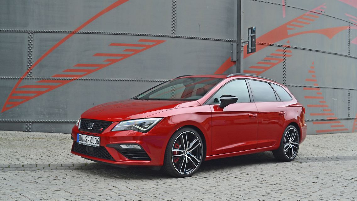 Optisch schärfer als die Brüder mit weniger PS, ist der Auftritt des Seat Leon Cupra ST mit 300 PS ein Understatement.