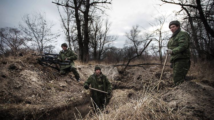 Russische Separatisten hatten die Volksrepublik Donezk im April 2014 ausgerufen.
