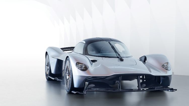 Mit dem Aston Martin Valkyrie wollen die Briten am Porsche 918, McLaren P1 und LaFerrari vorbeifahren.