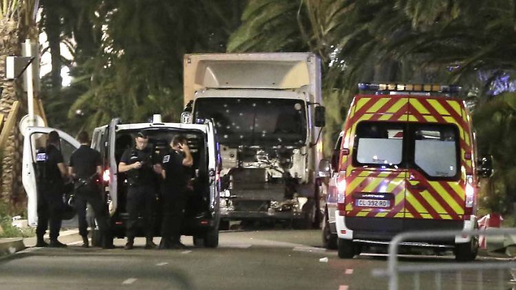 Die Bilder von dem Attentat gingen um die Welt.