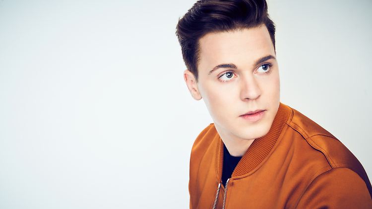 Auch wenn Ihnen der Name erstmal nichts sagen sollte: Die Songs von Felix Jaehn kennen Sie allemal.