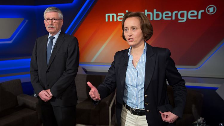 Die AfD-Politikerin Beatrix von Storch in der Sendung "Maischberger". Neben ihr der umstrittene frühere SPD-Politiker Thilo Sarrazin.