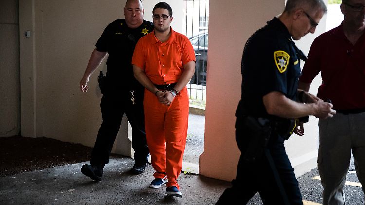 Der 20-Jährige Cosmo D. hat im Fall von vier ermordeten jungen Männern ein Geständnis abgelegt.