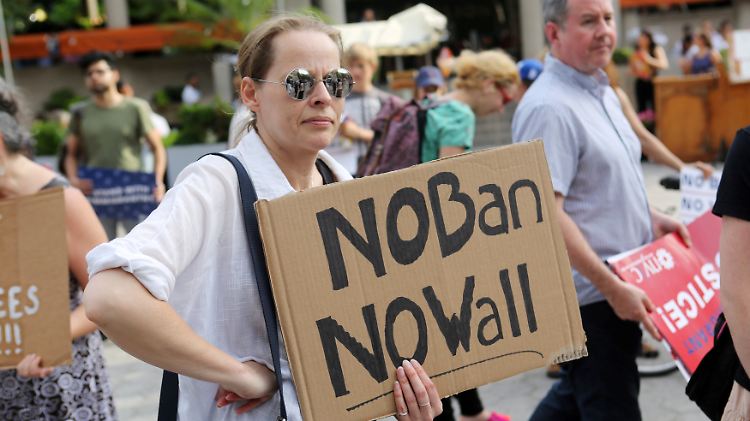 Ende Juni protestierten Menschen in New York gegen die geplanten Einreisebeschränkungen der US-Regierung.