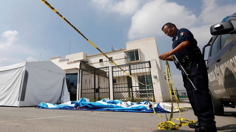 Die Angreifer stürmten das Partyzelt und töteten elf Menschen.