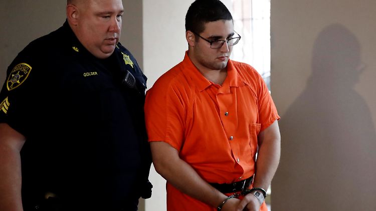 Der Angeklagte Cosmo DiNardo gesteht der Polizei, an allen vier Morden beteiligt gewesen zu sein.