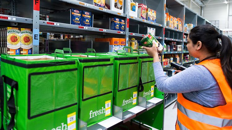 Isolierte Liefertaschen mit Kälteakkus oder Trockeneis sollen die Frische bei Amazons neuem Lieferdienst garantieren.