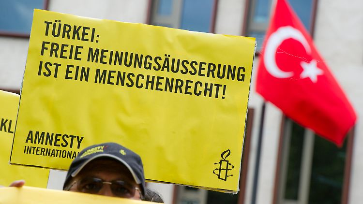 Seit dem gescheiterten Putschversuch in der Türkei sind 22 Deutsche festgenommen worden. 