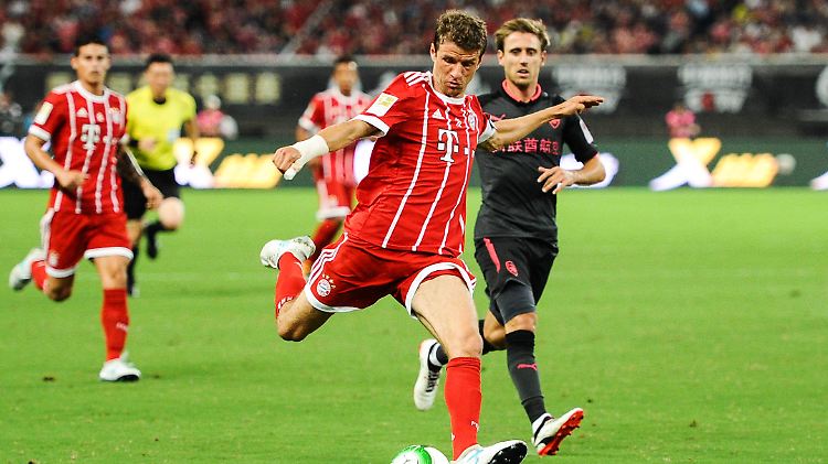Thomas Müller durfte gegen den FC Arsenal als Kapitän ran.