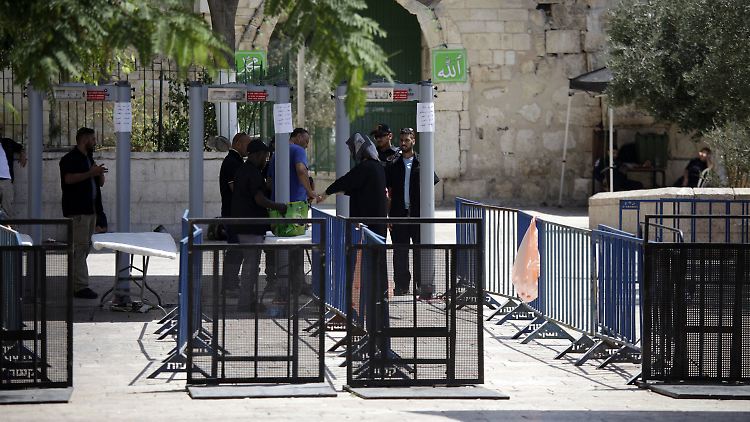 Die Metalldetektoren waren eine Reaktion auf einen Anschlag auf israelische Polizisten.