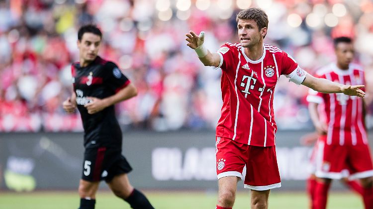 Nach so einer Niederlage brauche man schon ein wenig Zeit, "um sich zu sammeln", sagt Interimskapitän Thomas Müller.