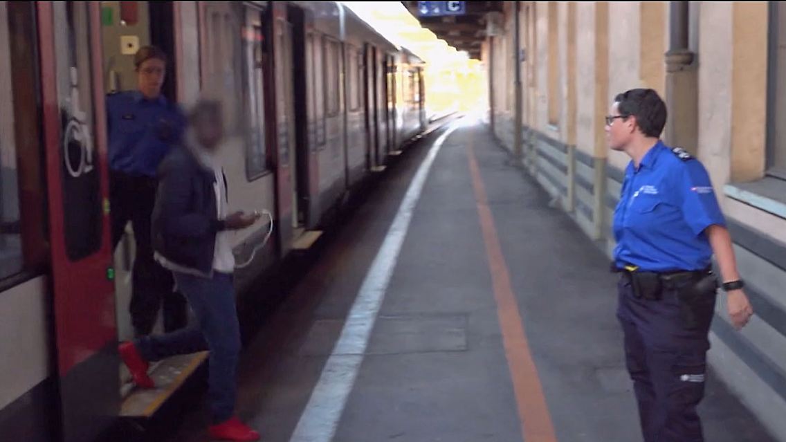 SchweizerZugFlucht.jpg