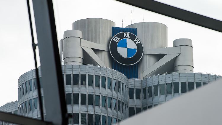 BMW fühlt sich offenbar hintergangen von dem Konkurrenten, der in vielen Bereichen auch ein langjähriger Partner ist.