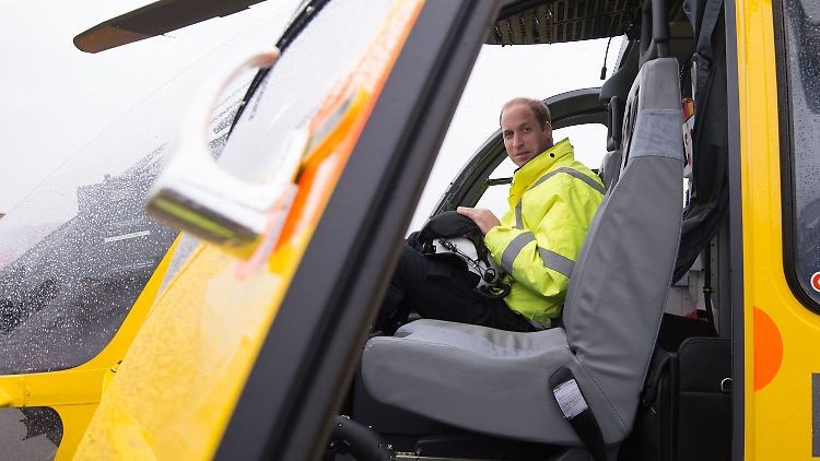 Der britische Prinz William nimmt Abschied von seinem Job als Rettungshubschrauber-Pilot.