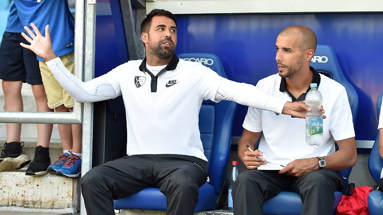 Sooo groß ist der Wunsch vom Aufstieg in Bochum. Das hat auch Neu-Trainer Ismail Atalan bereits verinnerlicht.