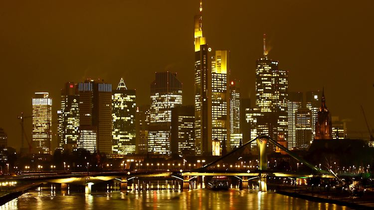 "Banken haben heute deutlich mehr Kapital, deutlich besseres Kapital", sagt die oberste Bankenabwicklerin Elke König.