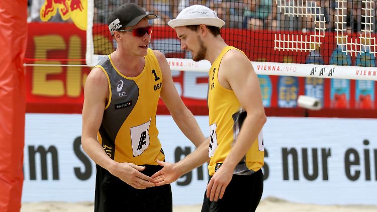 Markus Böckermann und Lars Flüggen verlieren ihr Auftaktmatch gegen das Duo aus Katar.