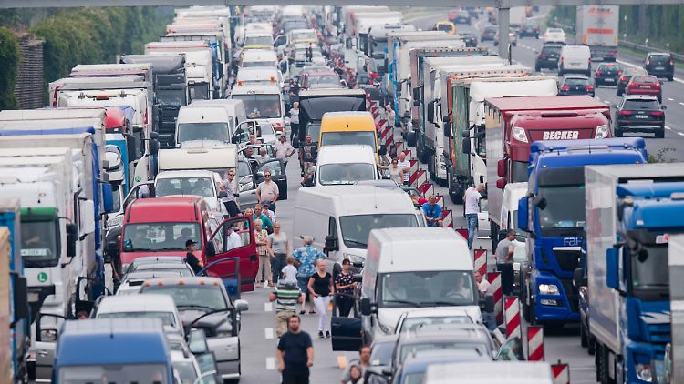 Allein in Bayern wurden 800 Staus gezählt.
