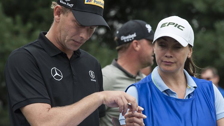 Marcel Siem bescherte seiner Frau Laura, die ihn als Caddie auf der Tour begleitet, einen neuen Sportwagen.