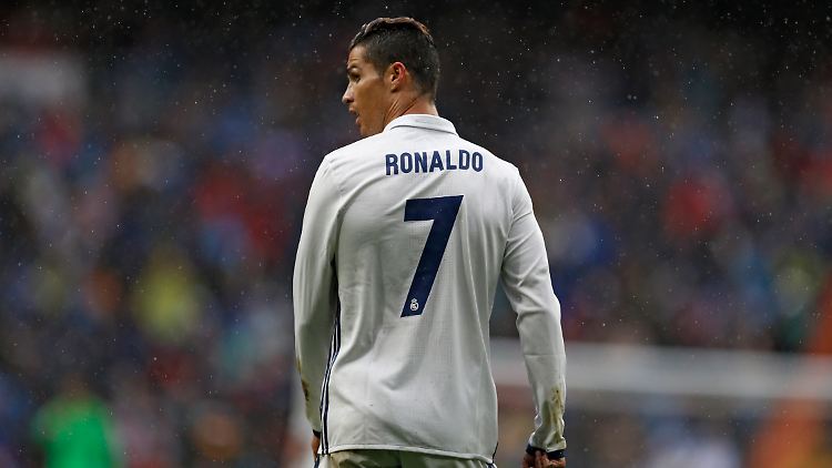 Cristiano Ronaldo blieb die Schmach erspart, das Gericht durch den Vordereingang betreten zu müssen - ein Privileg, das nicht einmal spanischen Prinzessinnen gewährt wird.