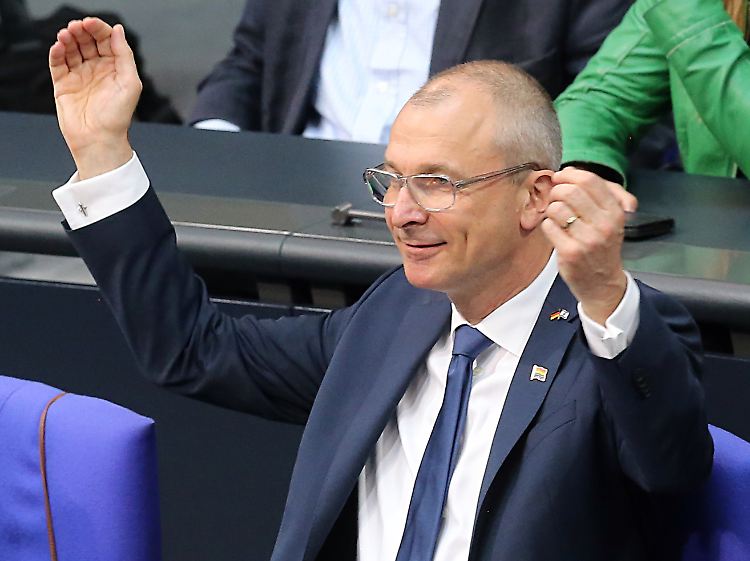 Volker Beck am 30. Juni 2017 im Bundestag - bei der Verkündung des Ergebnisses der Abstimmung über die Ehe für alle.