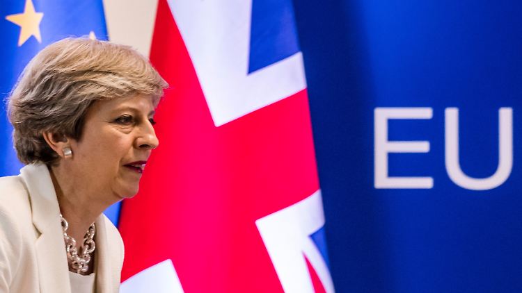 Die britische Regierung von Theresa May ist offenbar zu einer Brexit-Zahlung von bis zu 40 Milliarden Euro an die EU bereit.