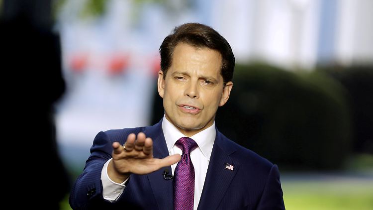 "Ein Mann würde sich entschuldigen." Auch Scaramucci fiel auf den Briten herein.