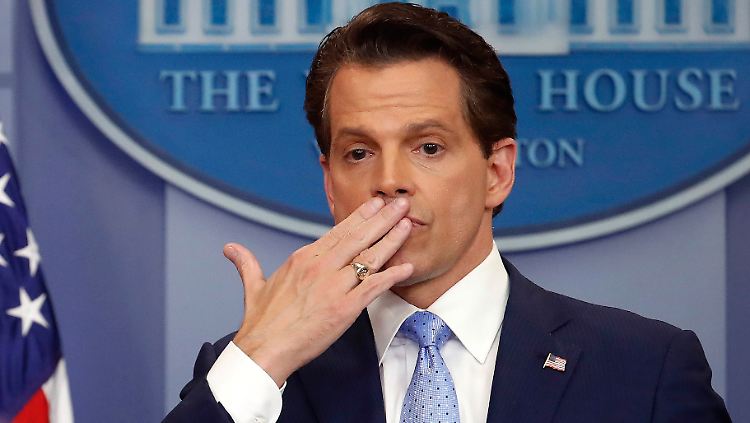 Auweia: Seine Amtszeit als Kommunikationschef des Weißen Hauses hat sich Anthony Scaramucci bestimmt auch etwas glorreicher vorgestellt.