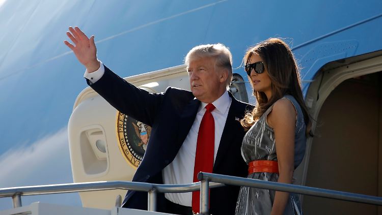 Trump und seine Frau kurz vor dem Heimflug aus Hamburg zurück nach Washington.