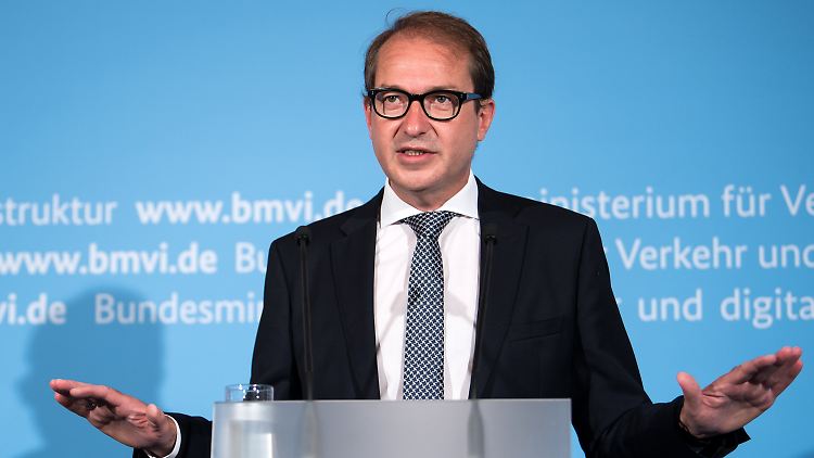 Verkehrsminister Alexander Dobrindt hat eine Krise zu bewältigen.