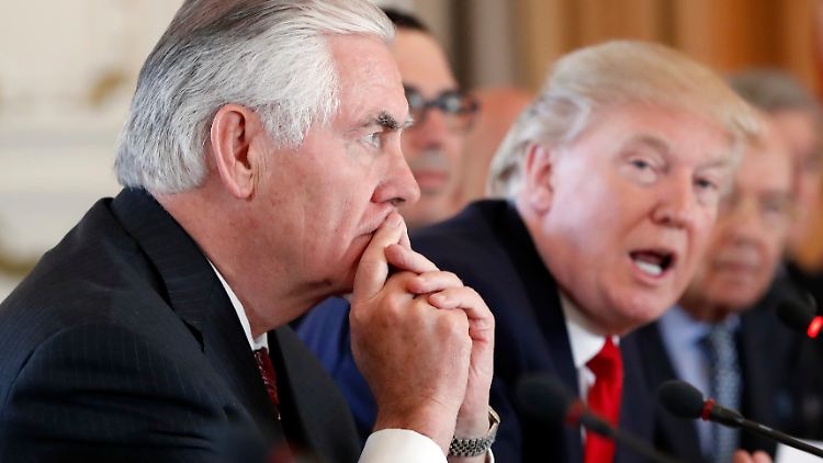 Während Trump mit einem Ausstieg aus dem Atomabkommen kokettiert, plädiert sein Außenminister für einen Verbleib.