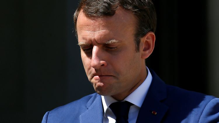 Er will frischen Wind in den Élysée-Palast bringen - doch ihm schlägt ein raues Lüftchen entgegen.