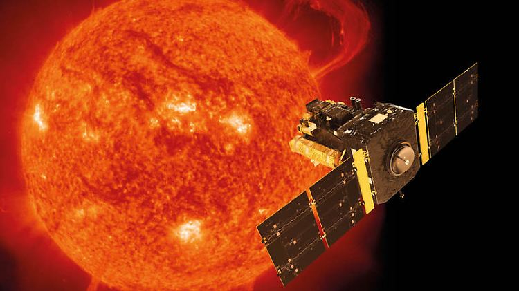 Satellit Soho vor der Sonne.