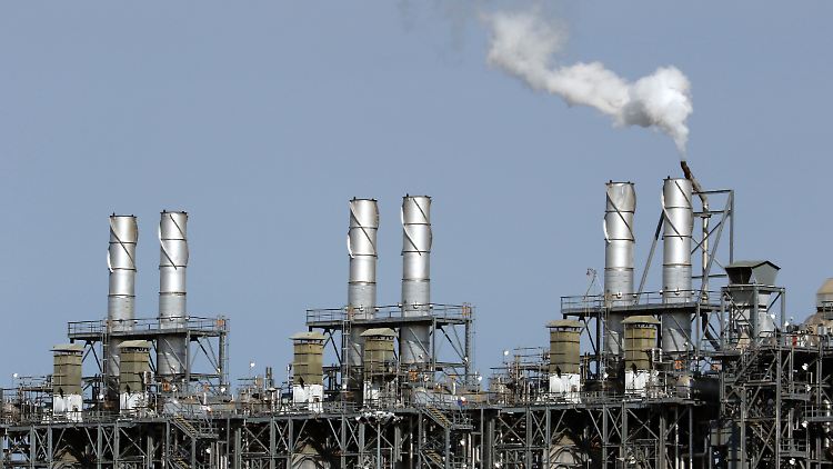 Schornsteine einer Dow-Chemical-Tochter in Kanada.