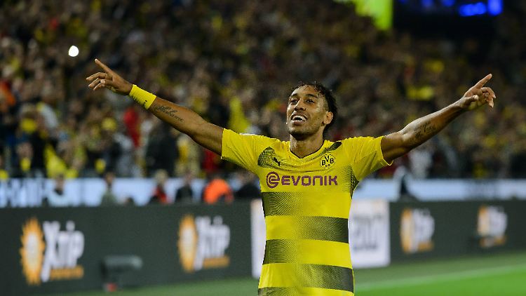 Er fühle sich in Dortmund "wie zuhause", sagt Aubameyang - einen Wechsel schließt er trotzdem nicht aus.